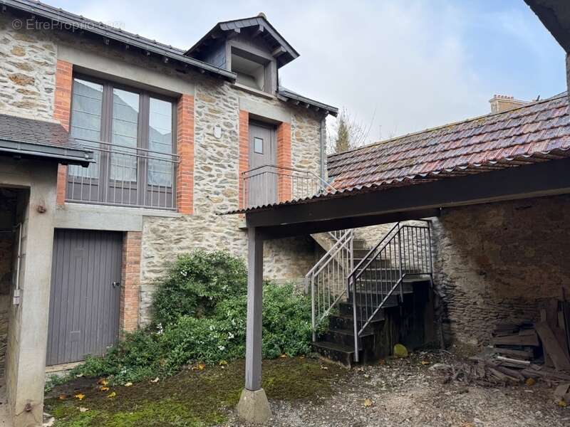 Maison de 1860 en hyper centre ville Lavallois - photo 13