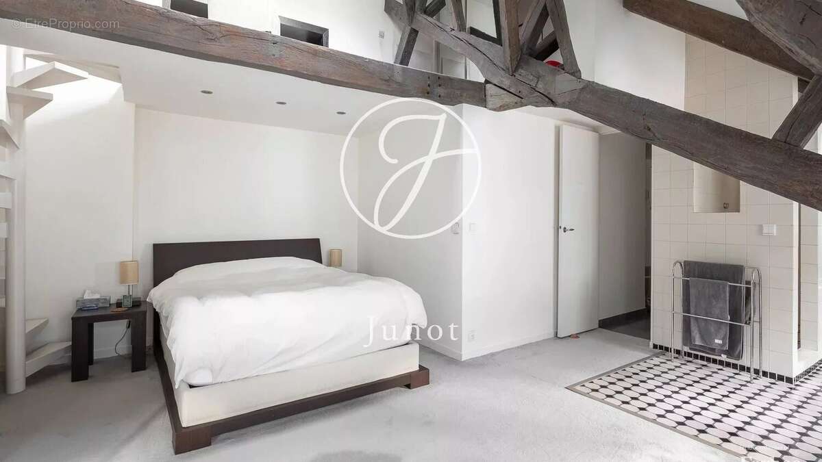 Appartement à PARIS-6E