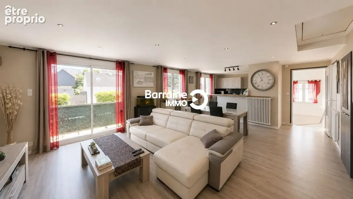 Inzinzac lochrist - maison des annees 60 non mitoyenne sur terrain de 590m² avec 2 garages - photo 2