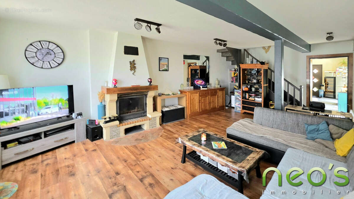 Maison 163 m² à Chemille  - photo 2