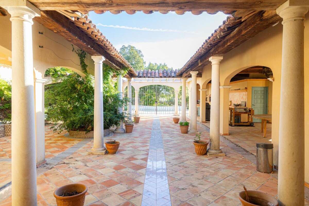 Photo 6 - Maison à LA MOLE