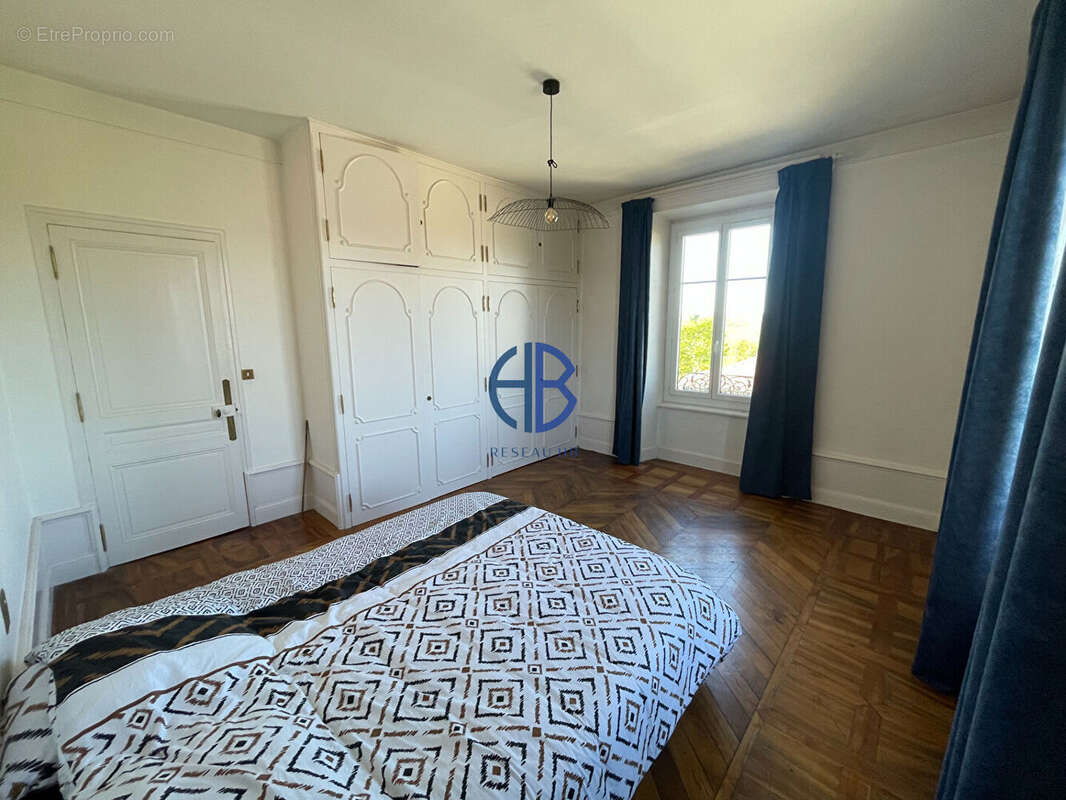 Propriété d'exception 300m² - photo 10