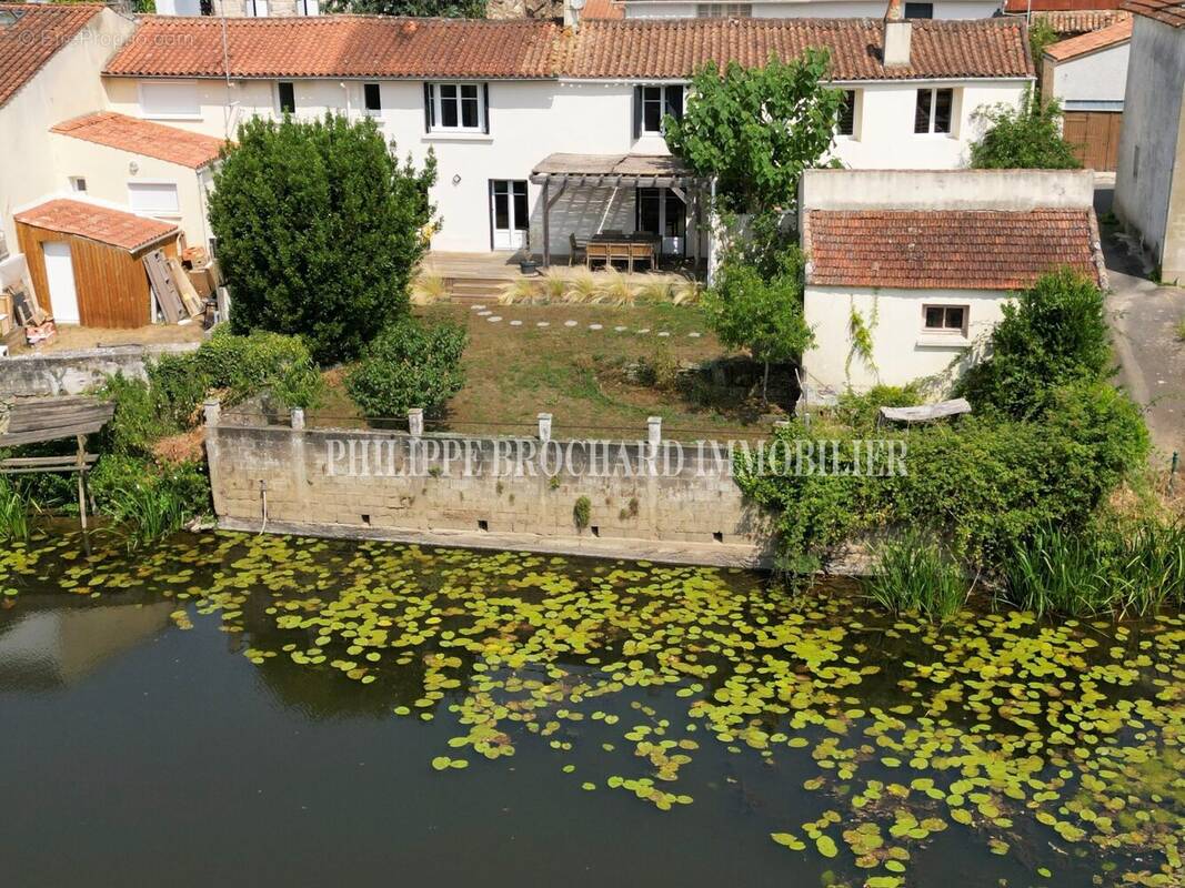 Maison à MAREUIL-SUR-LAY-DISSAIS