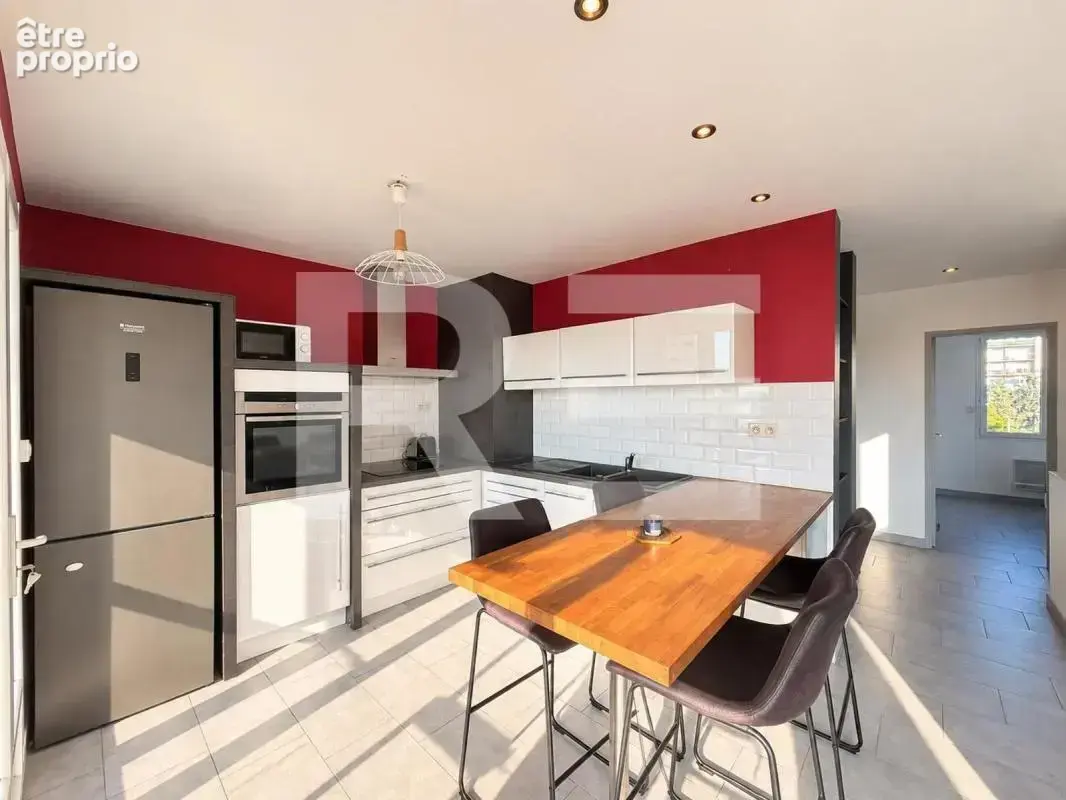 Appartement p3 55m2 avec terrasse cave et stationement a nimes secteur capouchine jean jaures - photo 8