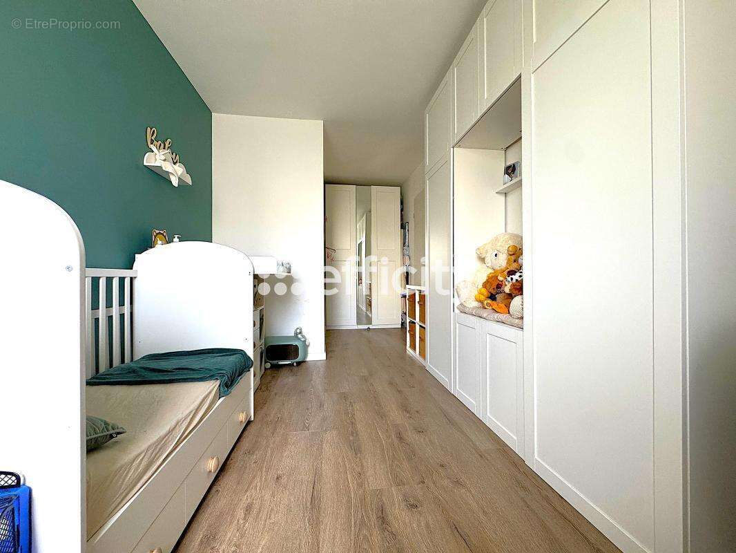 Appartement à COLOMBES