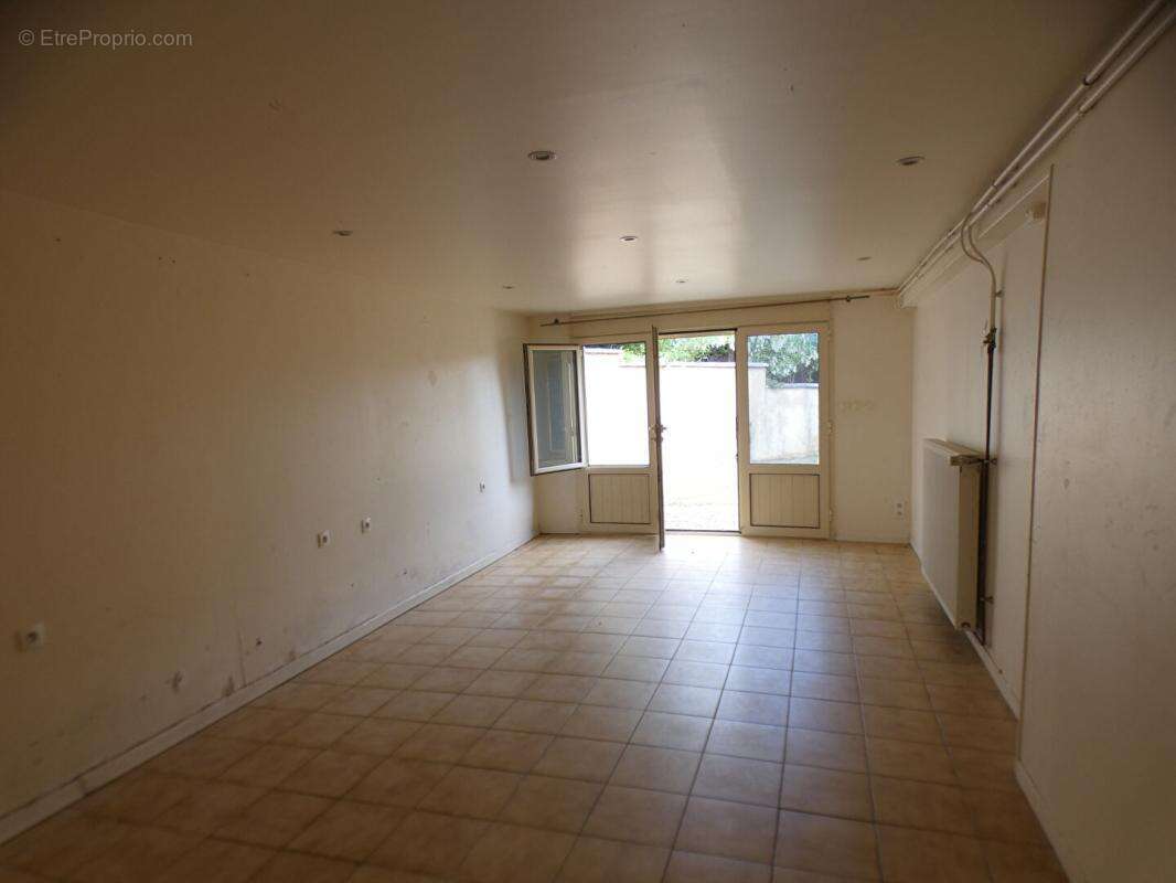 Maison à CUBLAC