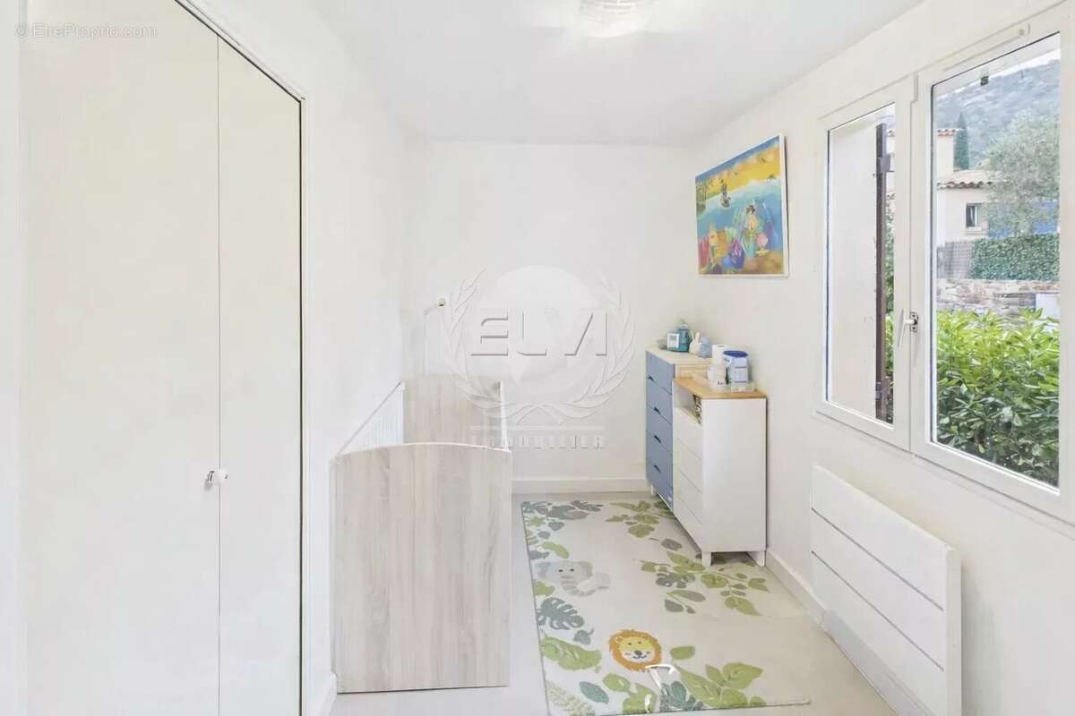 Maison à PLAN-DE-LA-TOUR