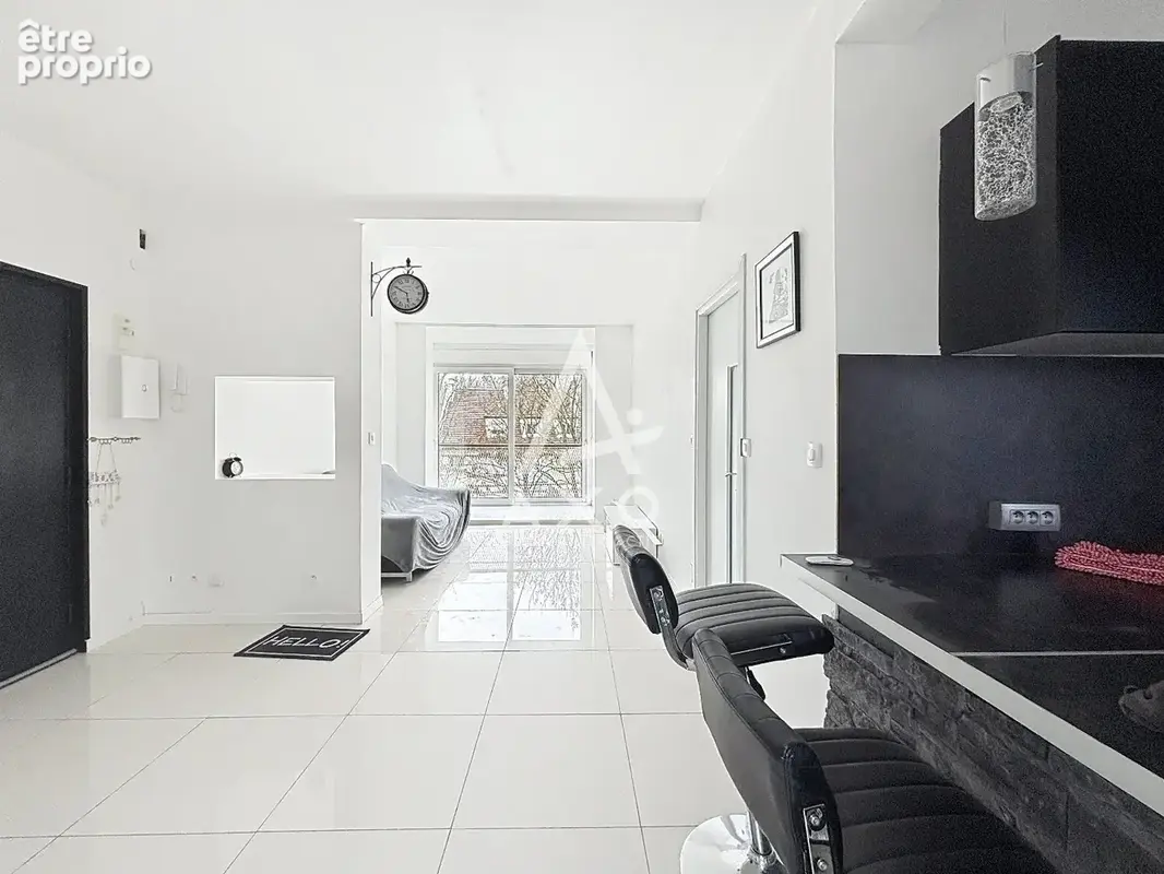 À Vendre - Appartement 4 Pièces au cur de Beauvais - photo 2