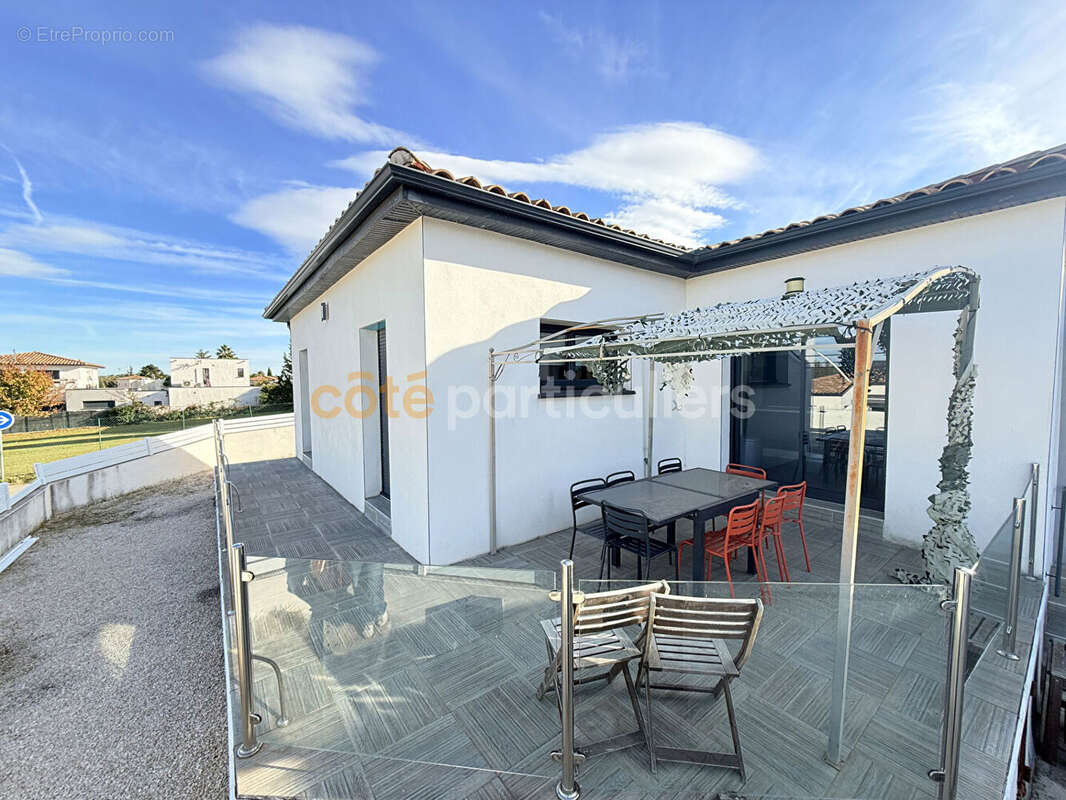 Maison à AIGUES-VIVES