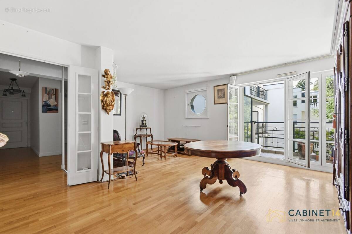 Appartement à BOURG-LA-REINE