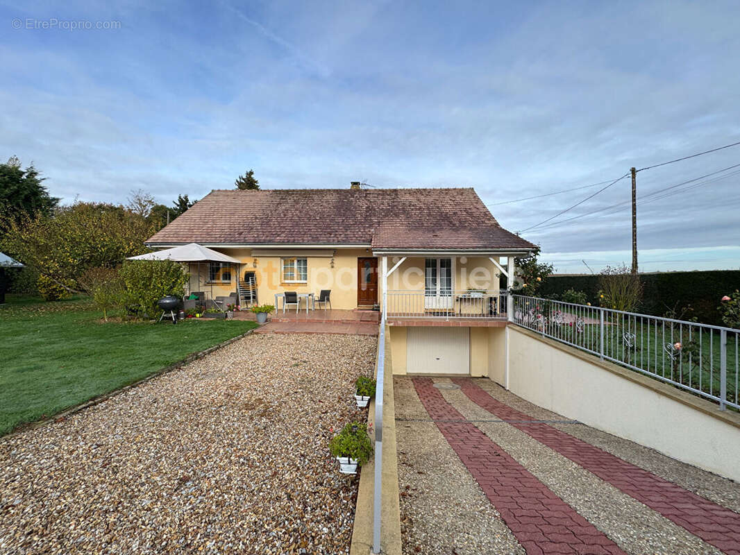 Maison à NOGENT-LE-SEC