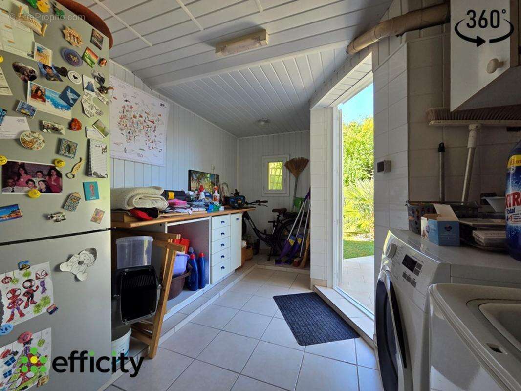 Maison 96 m² à La Chapelle-Des-Fougeretz  - photo 13