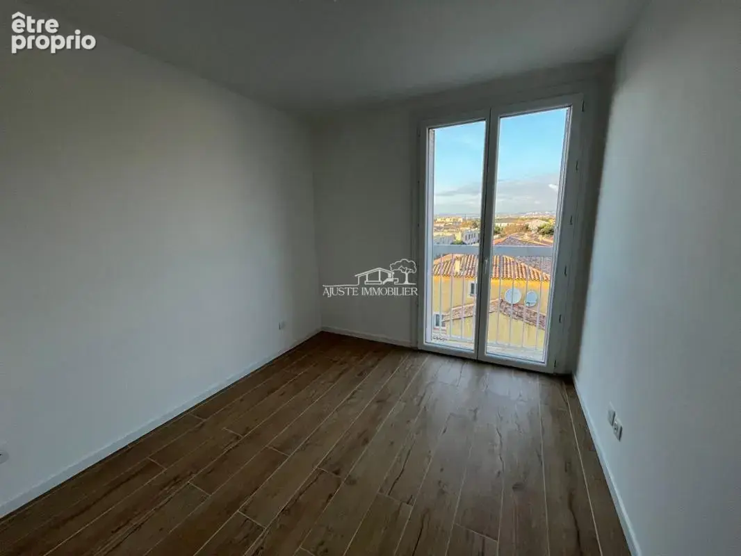 Appartement Marignane T3 50 m2 dernier étage refait à neuf - photo 3