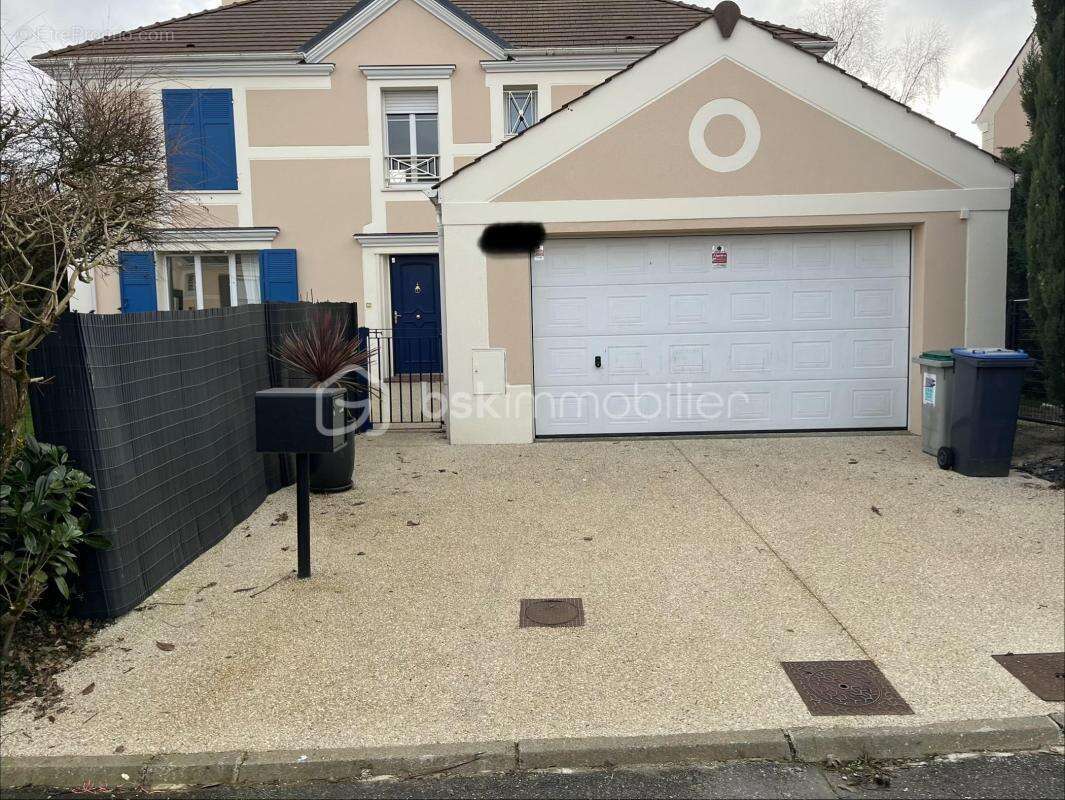 Maison à MAGNY-LE-HONGRE