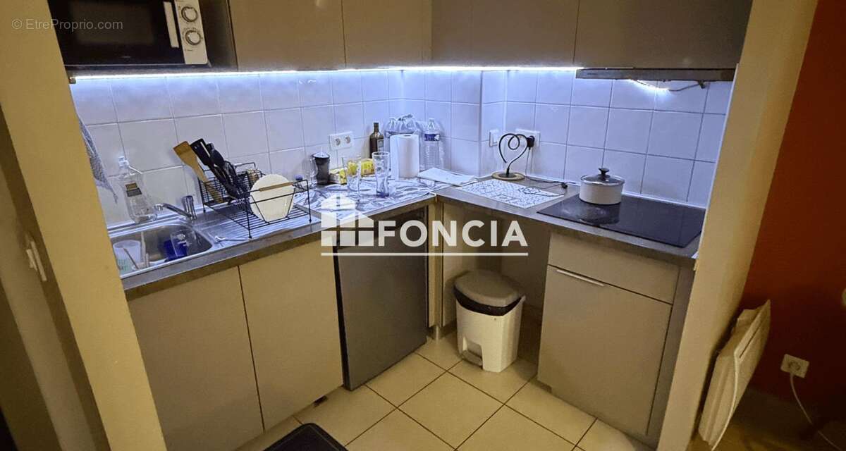 Sète centre-ville – Studio rénové de 29 m² avec locataire en place - photo 3
