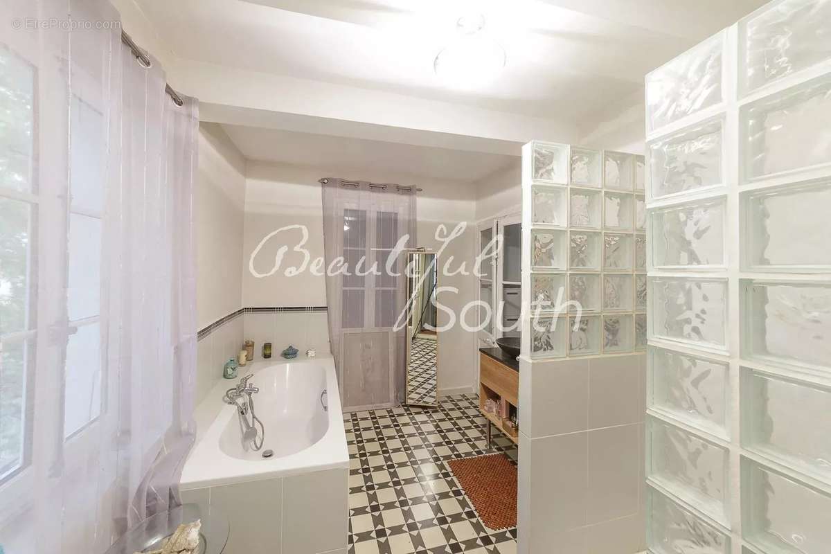 Sublime propriete, maison de maitre + gites, domaine de 11 hectares, narbonne - photo 12