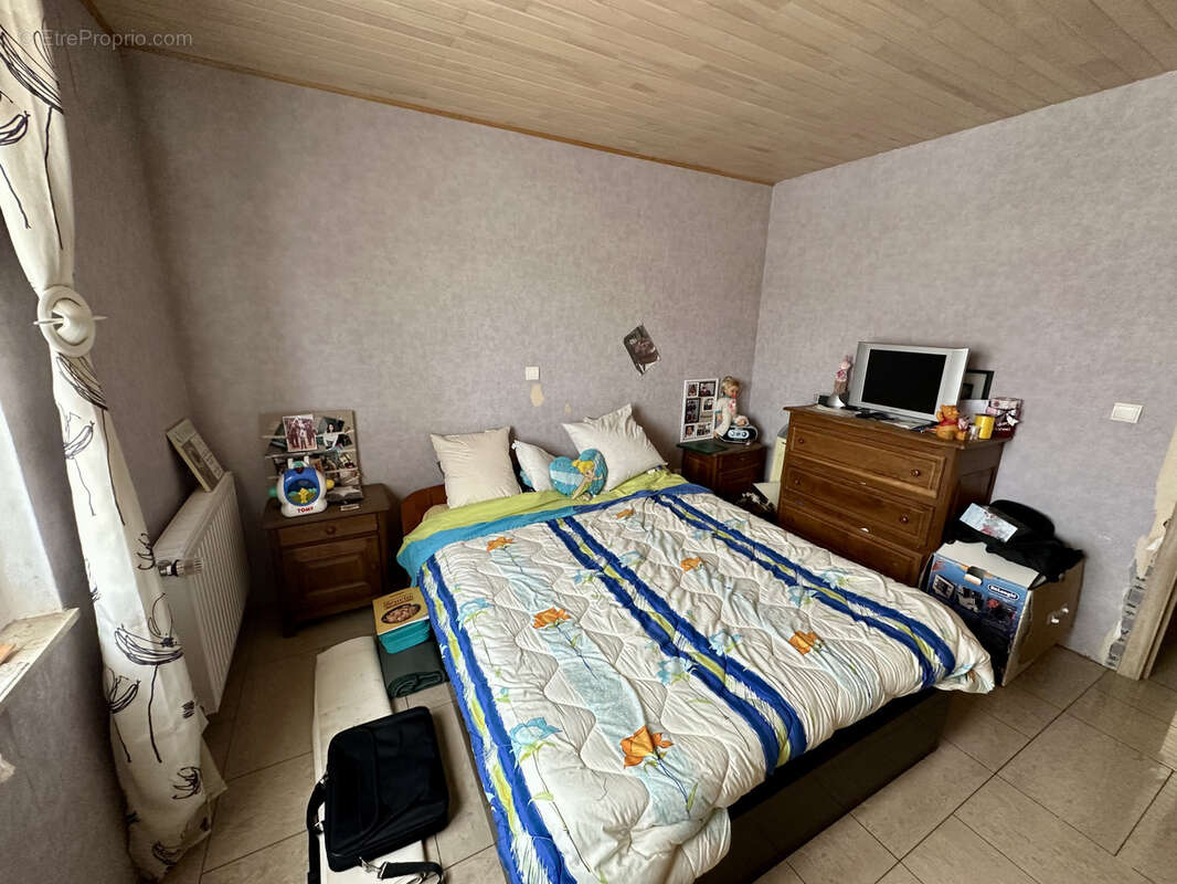 Maison à CHARENCY-VEZIN