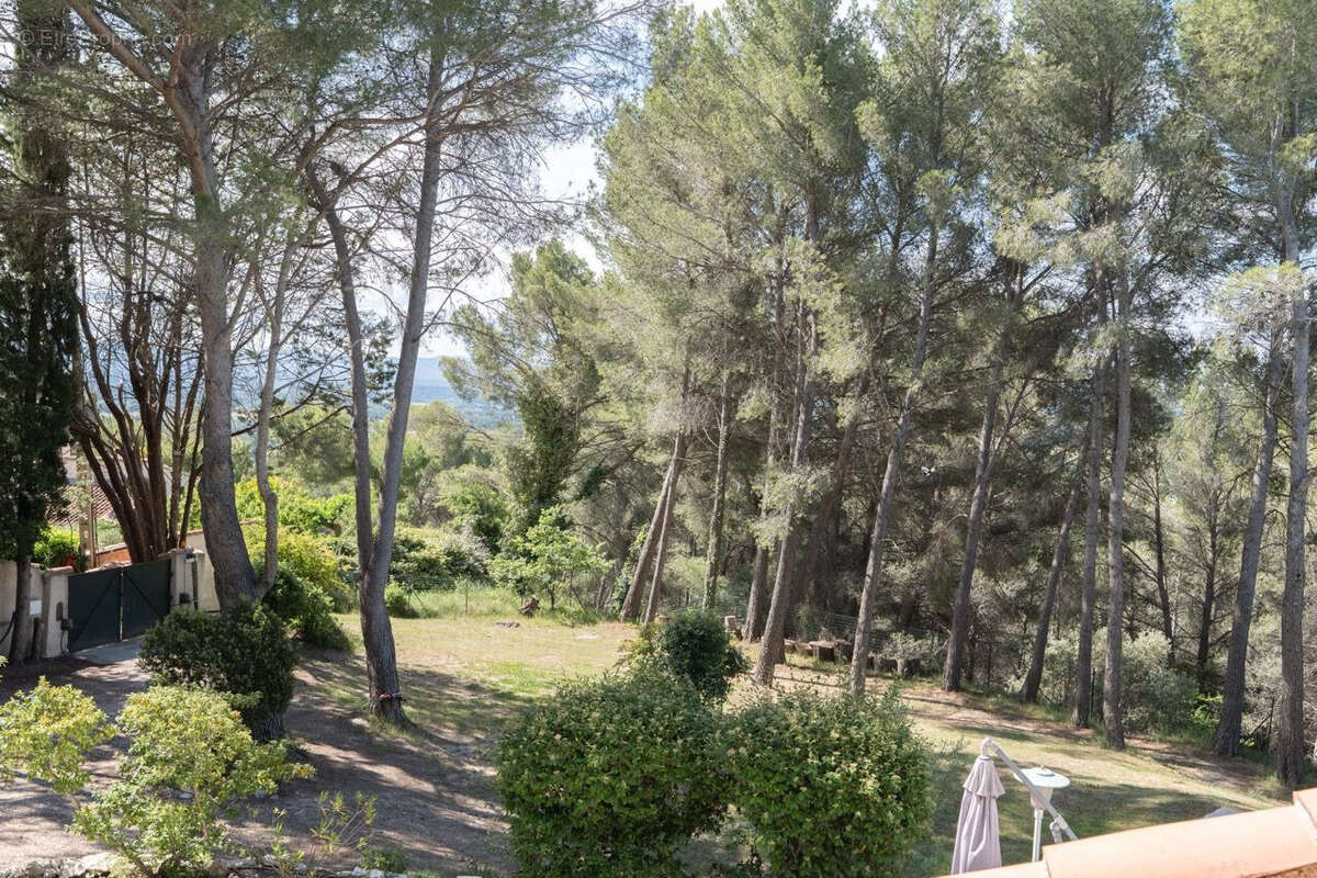 Maison à EGUILLES