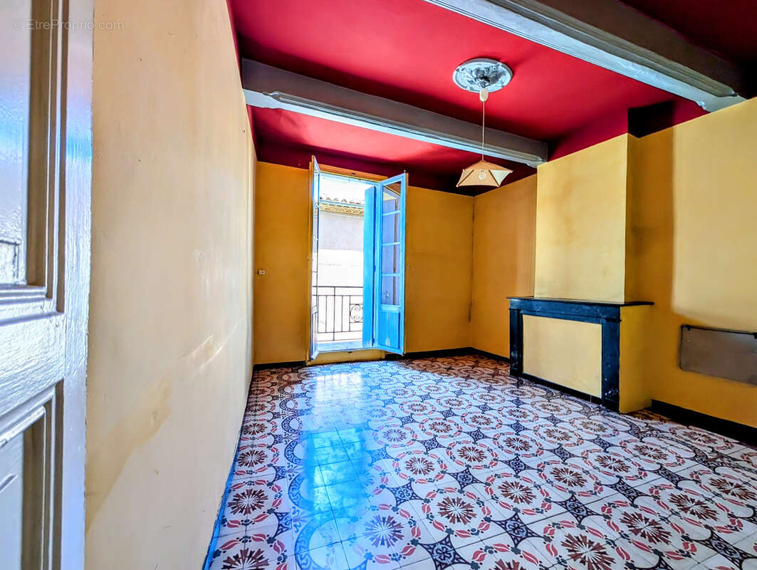 Maison à VILLEVEYRAC