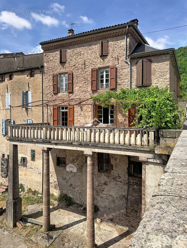 Maison à CAMARES