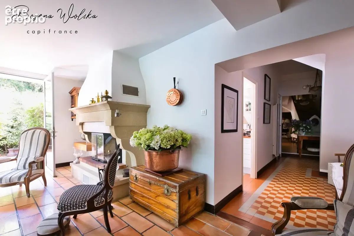 Maison de charme - T6 à vendre avec jardin, piscine, garage et atelier à Istres ( 13) - photo 6