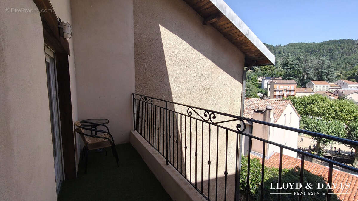 Appartement 49 m² à Vals-Les-Bains  - photo 3