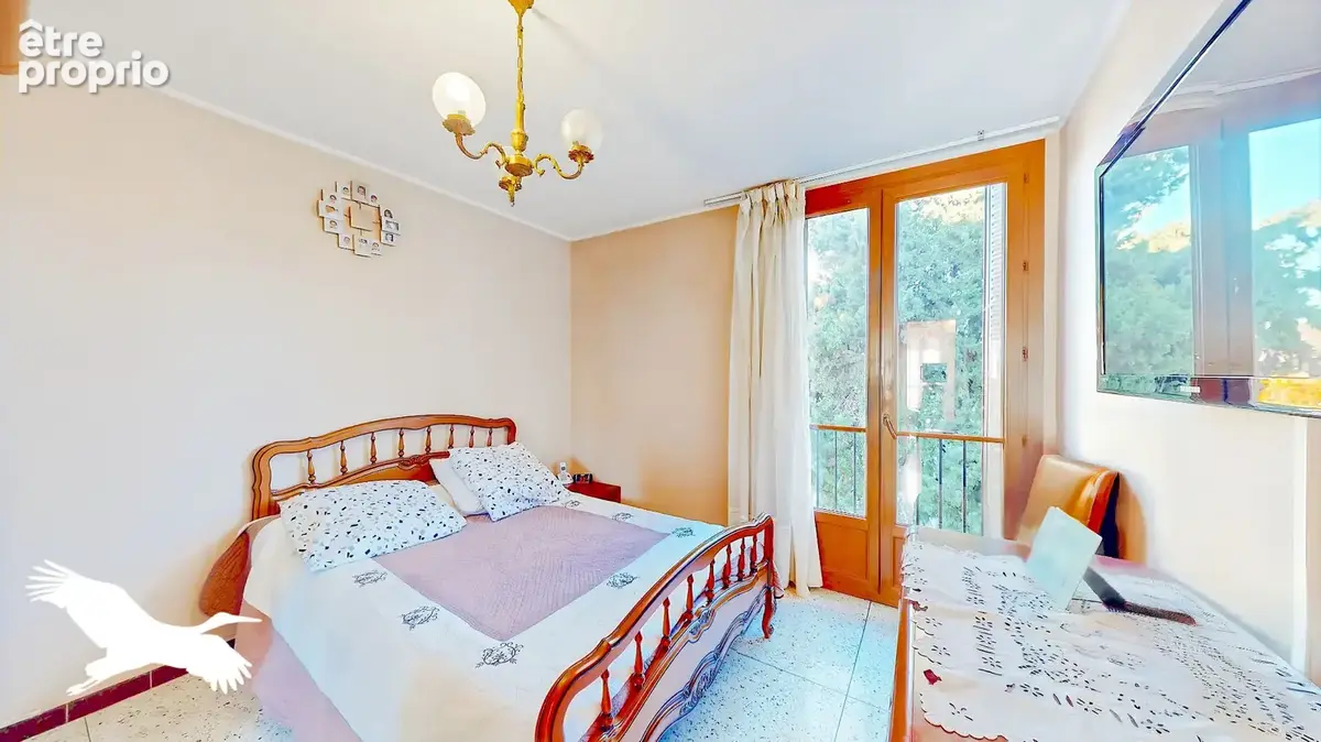 A VENDRE - Marseille 13013, Secteur St Jérôme/La Rose - Appartement 5 pièces de 93m² avec extérieur - Parking libre dans la rési - photo 7