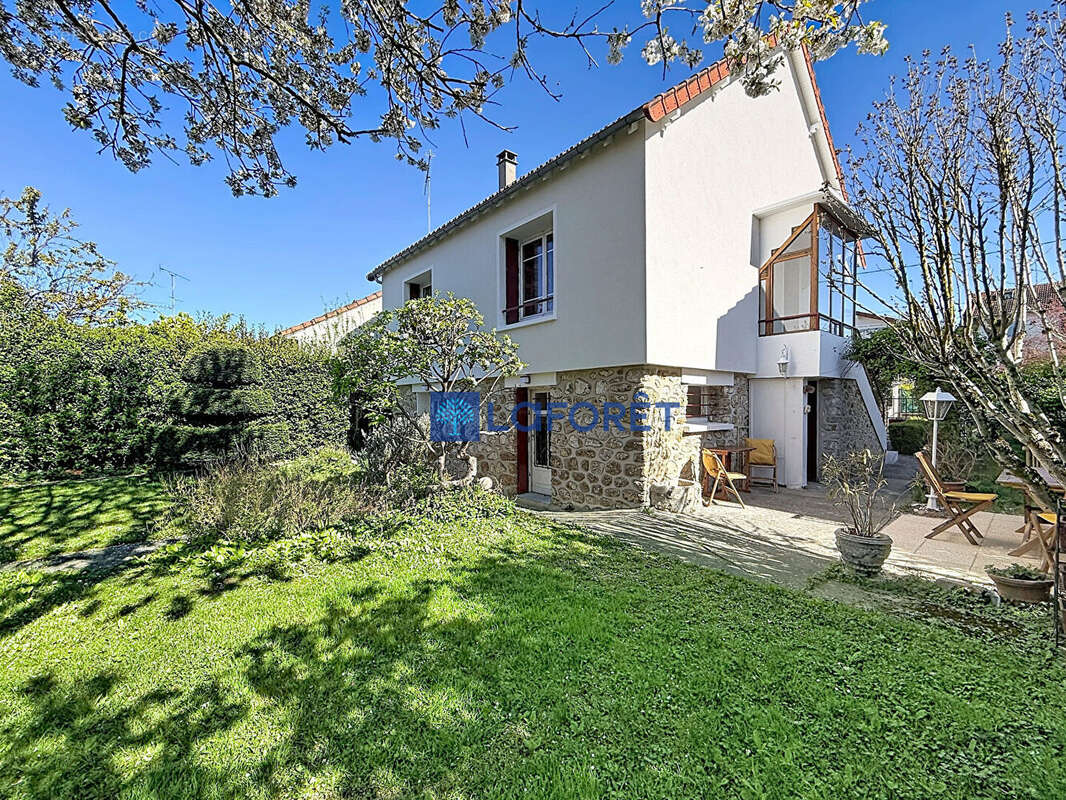 Maison à SAVIGNY-SUR-ORGE