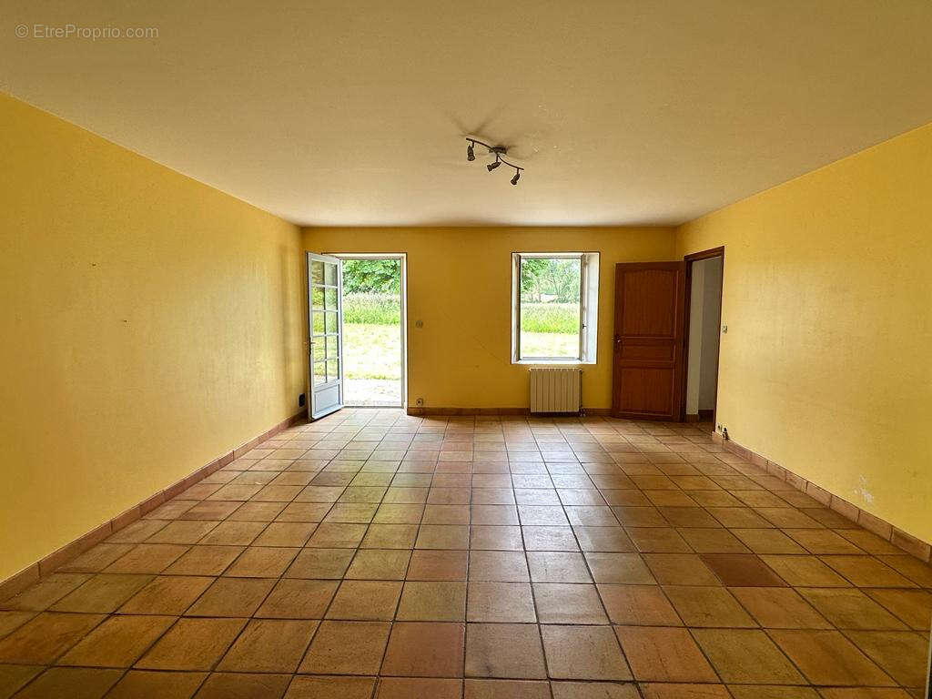 Maison à SAINT-DIZANT-DU-BOIS