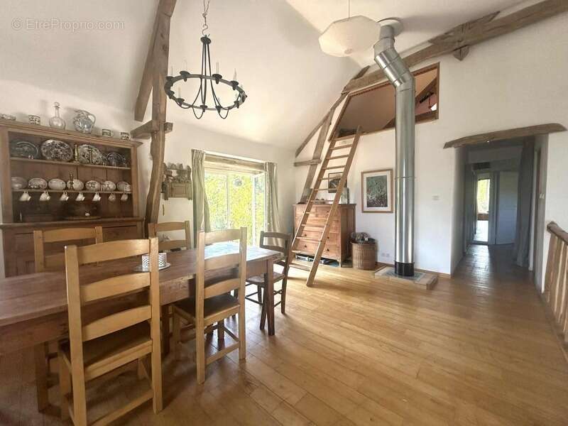 Maison à LE PESCHER