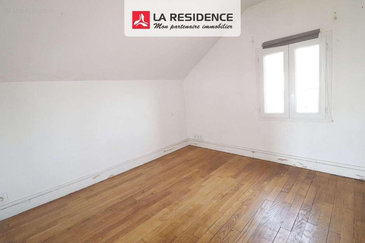 Maison à LA FRETTE-SUR-SEINE