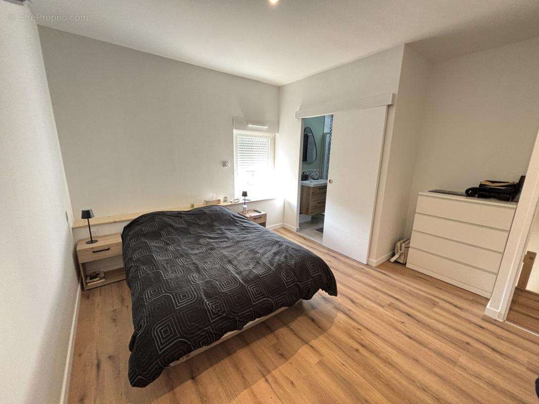 Appartement à MANZIAT