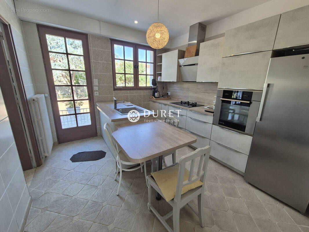 Maison 7 pièces 145 m² · à La Roche-sur-Yon · 145 m² · 219 500 €