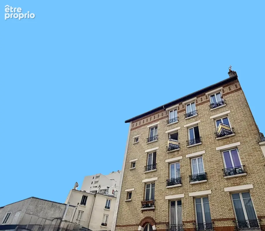 Appartement à LES LILAS