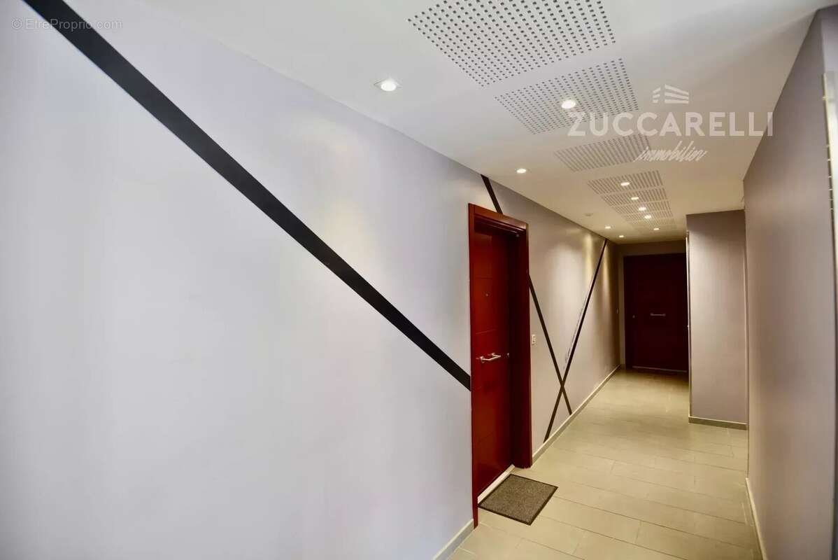 Appartement à SAINT-MARTIN-DU-VAR