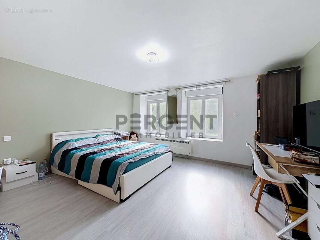 Maison 161 m² à Etalle  - photo 6