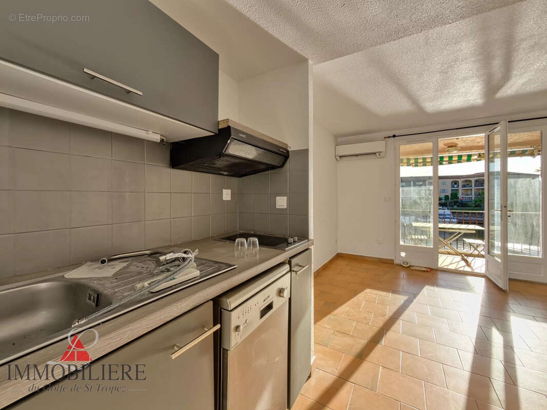 Appartement à COGOLIN