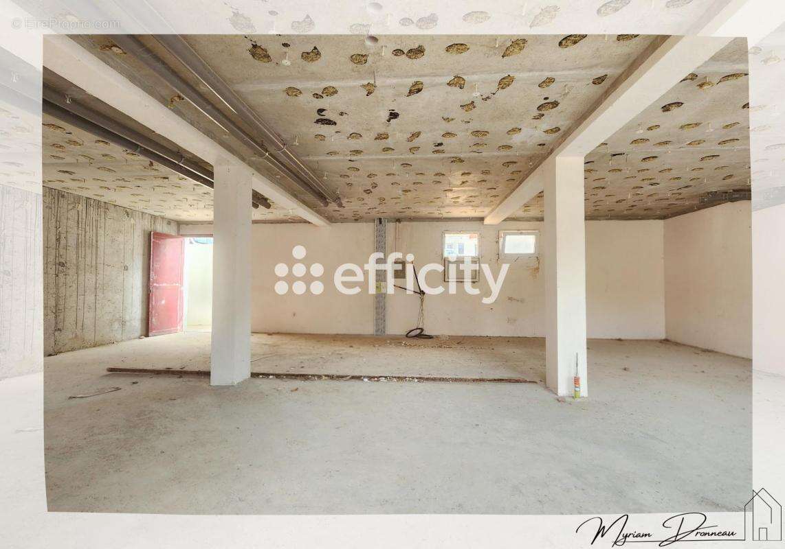 Appartement à SAINT-MACAIRE-EN-MAUGES