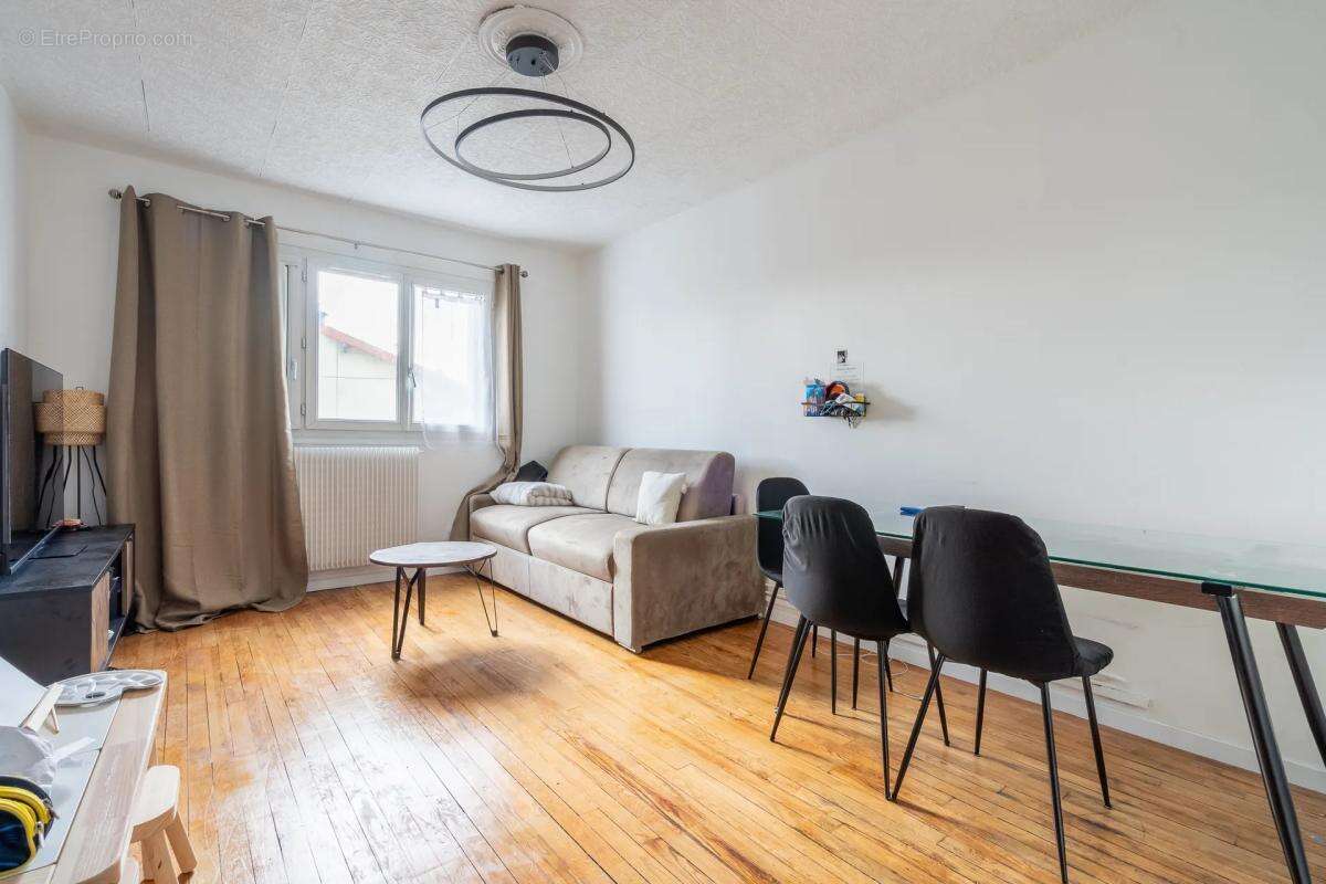 Appartement à CHAMPIGNY-SUR-MARNE