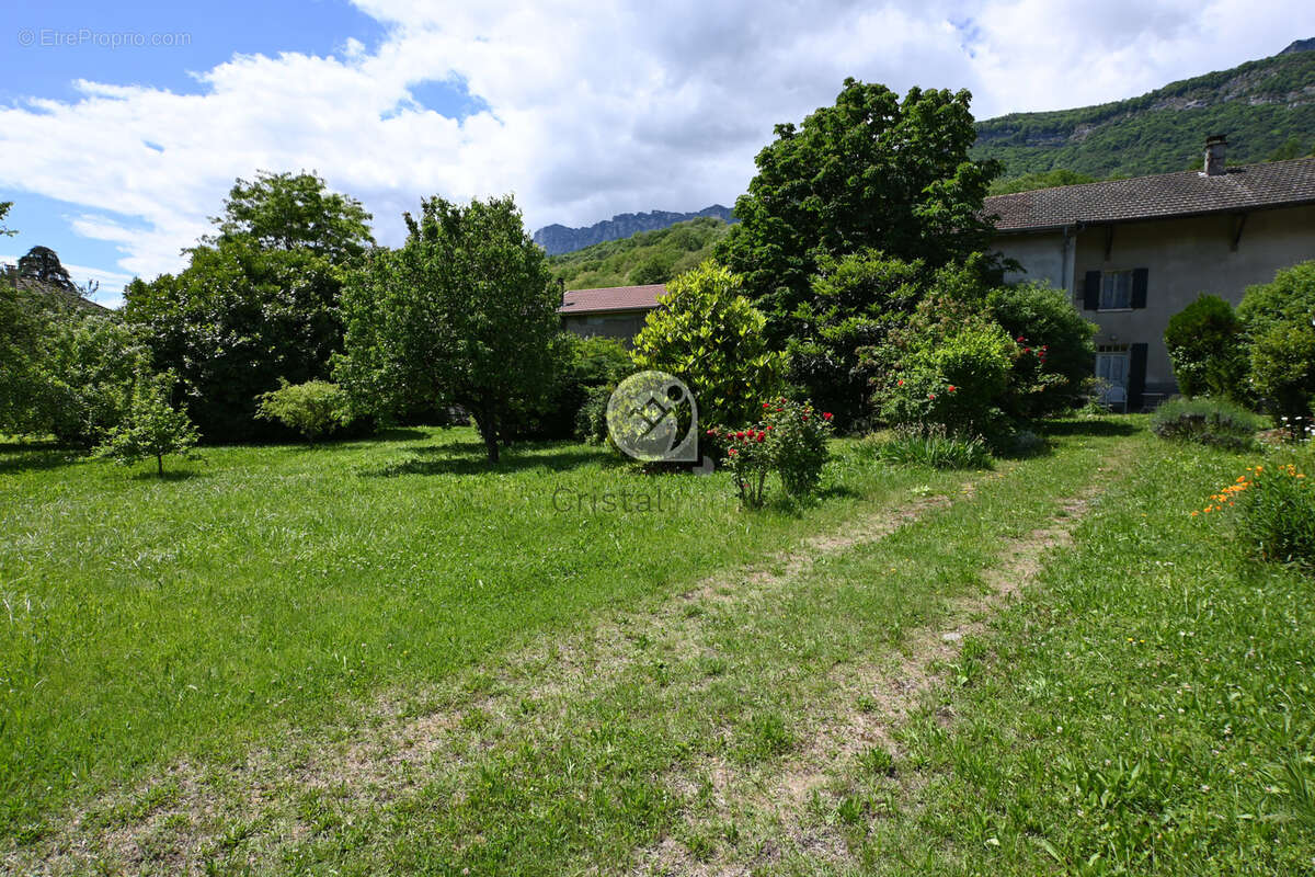 Maison à LA BUISSIERE