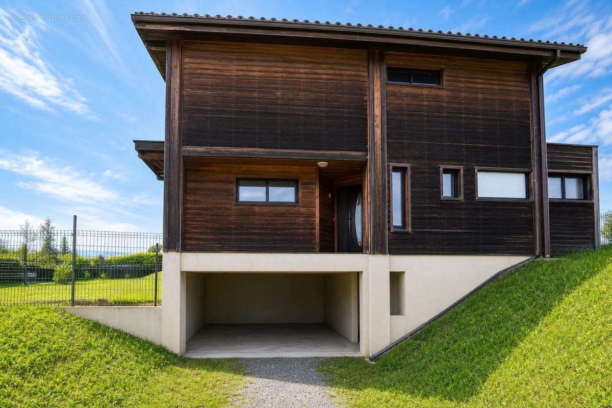 Maison à SAINTE-MARIE-DE-GOSSE