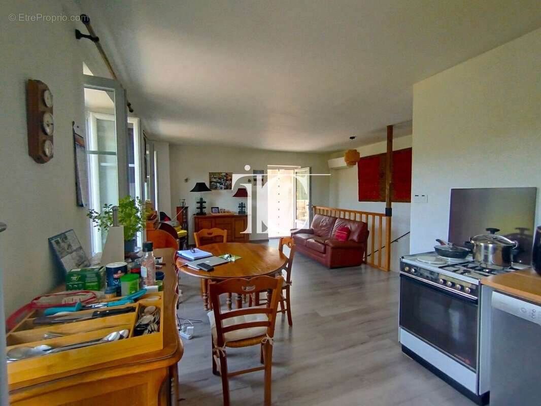 Maison à SAINT-ANDRE-LACHAMP