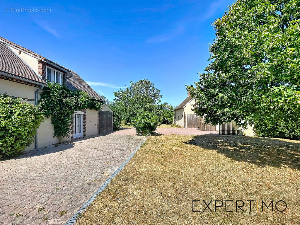 28270 - la manceliere - propriete equestre - maison 155 m2 - 4 chambres - 2,1 ha de terrain - photo 2