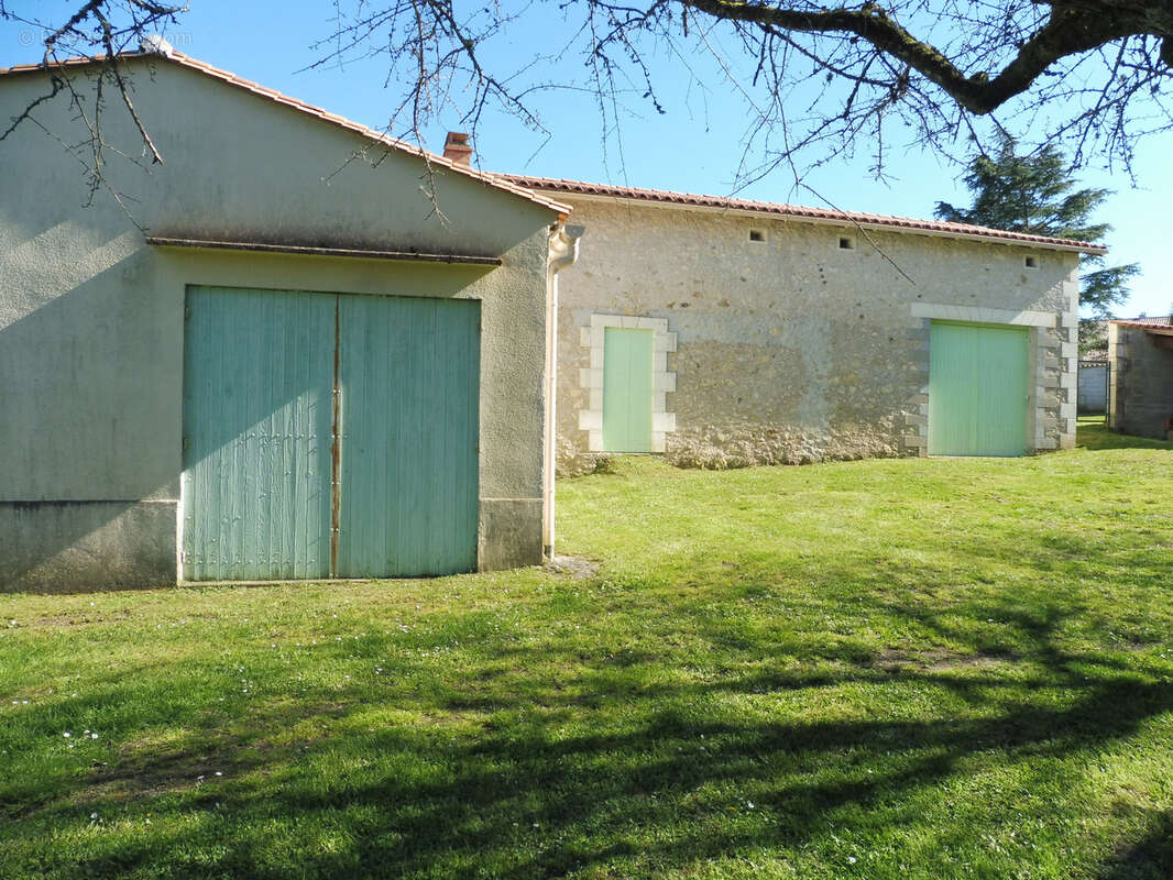 Maison à PONTEYRAUD
