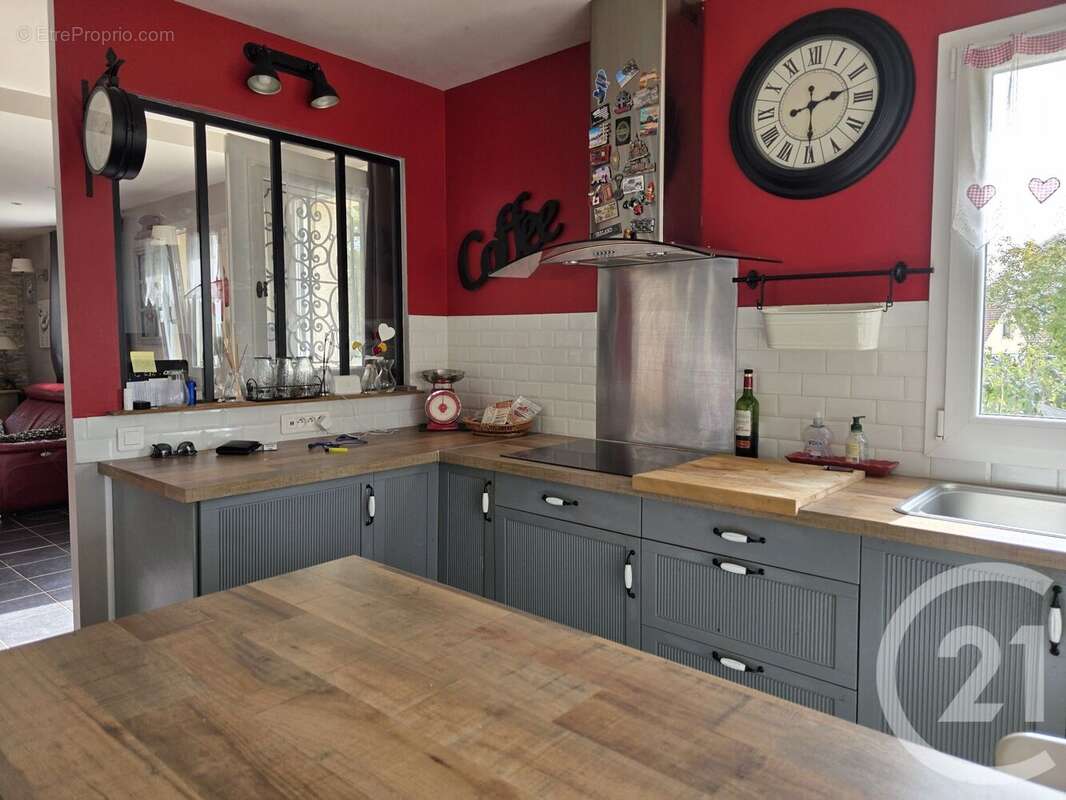 Maison à MONTGE-EN-GOELE