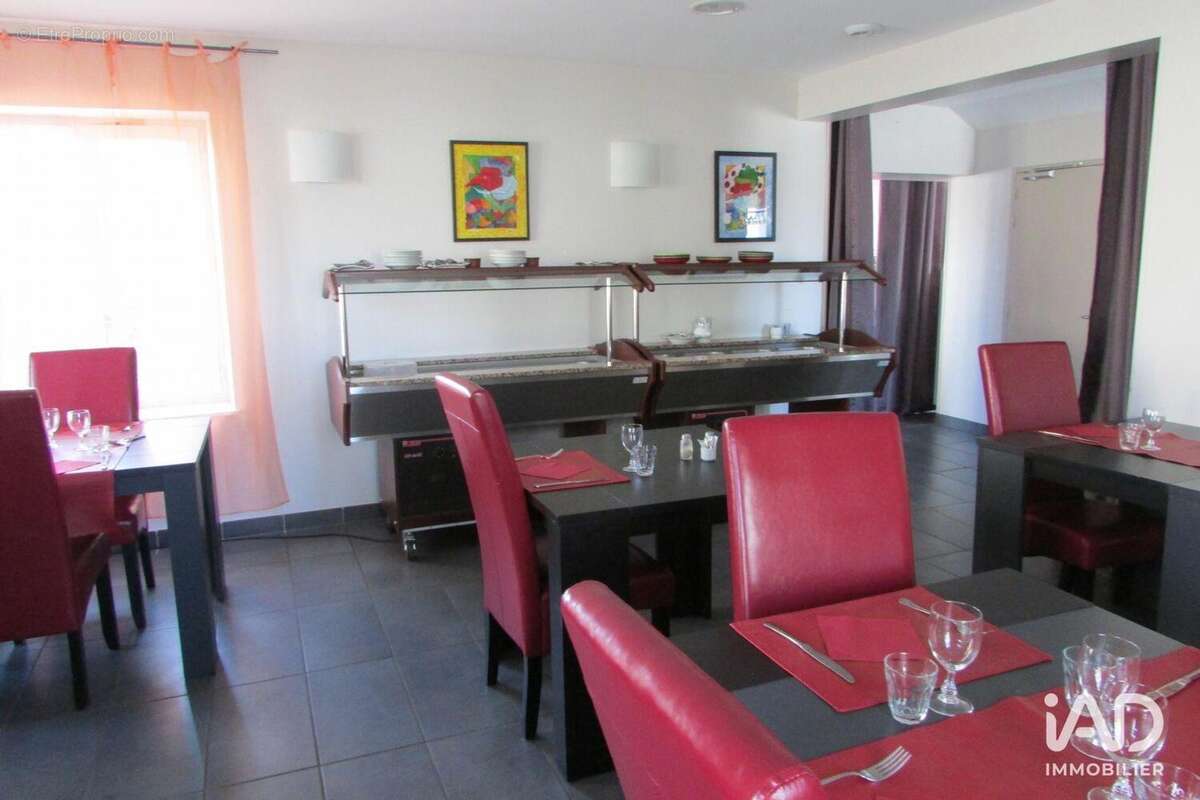 Photo 5 - Commerce à YEVRES