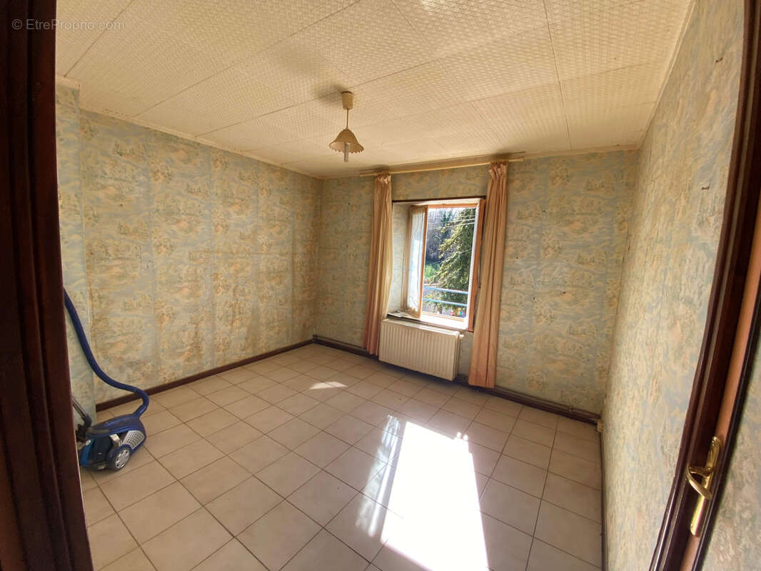 Maison à SAINT-BENIN-D'AZY