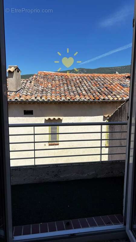 Appartement à CLAVIERS