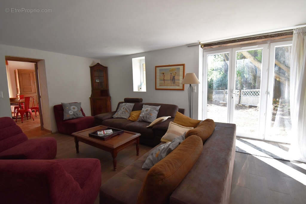 Maison Les Sables d'Olonne 14 pièces 330 m2 sur 4000m2 - photo 3