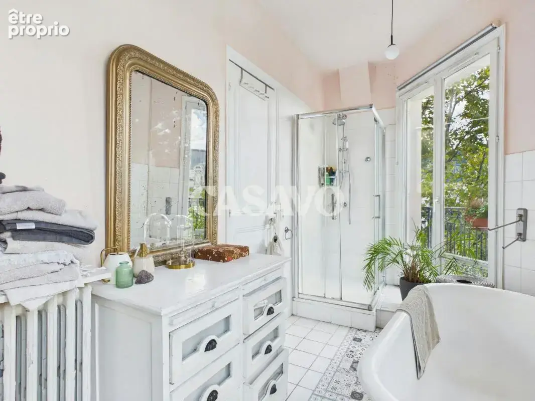 Vente Appartement 7 pièces de 146m² - 75018 Paris - photo 32